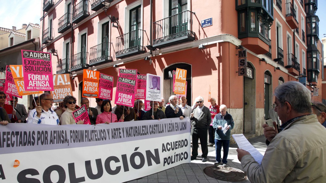 Afectados de Forum reclaman una solución 13 años después