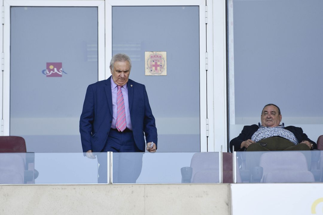 Alfonso García llegando al palco este domingo. Alfonso García llegando al palco este domingo.