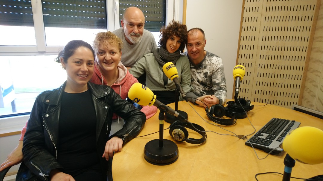 "No somos profesionales pero tenemos que parecerlo"