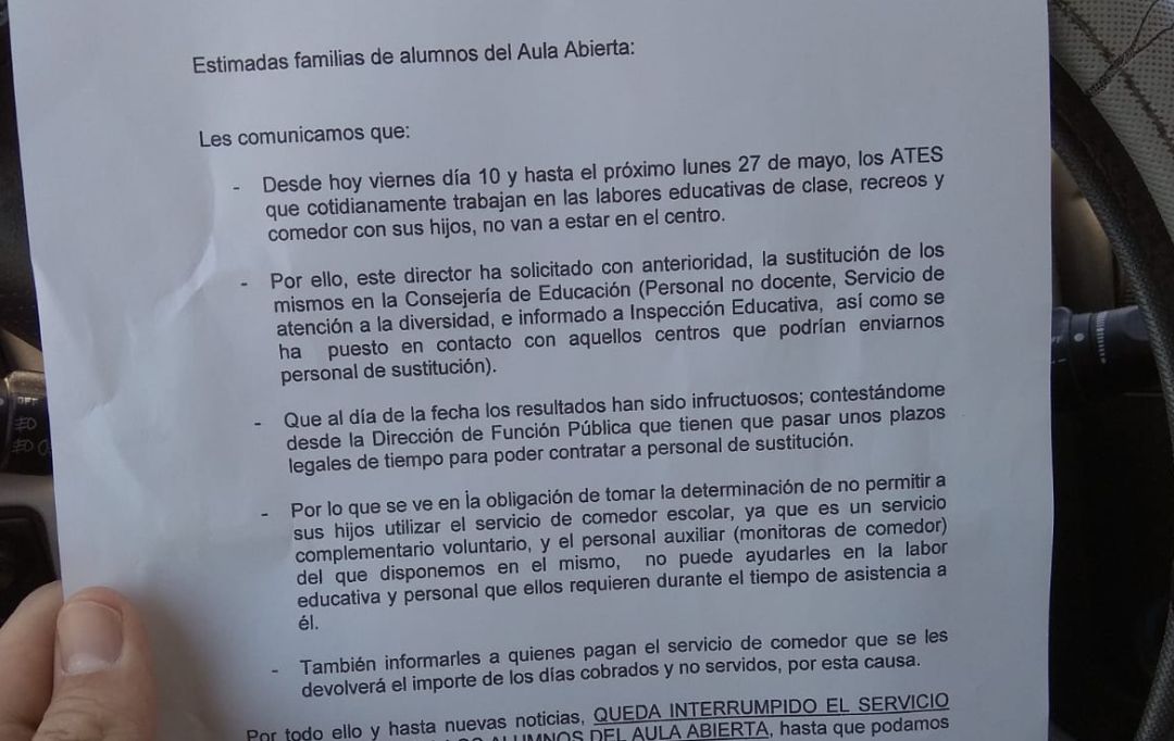 Detalle de la nota informativa enviada por el centro a los padres afectados Detalle de la nota informativa enviada por el centro a los padres afectados