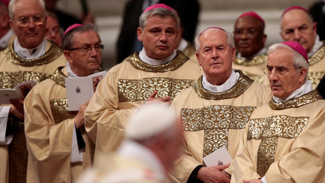 El hombre del papa Francisco que se saltó la ley por los 'sintecho'