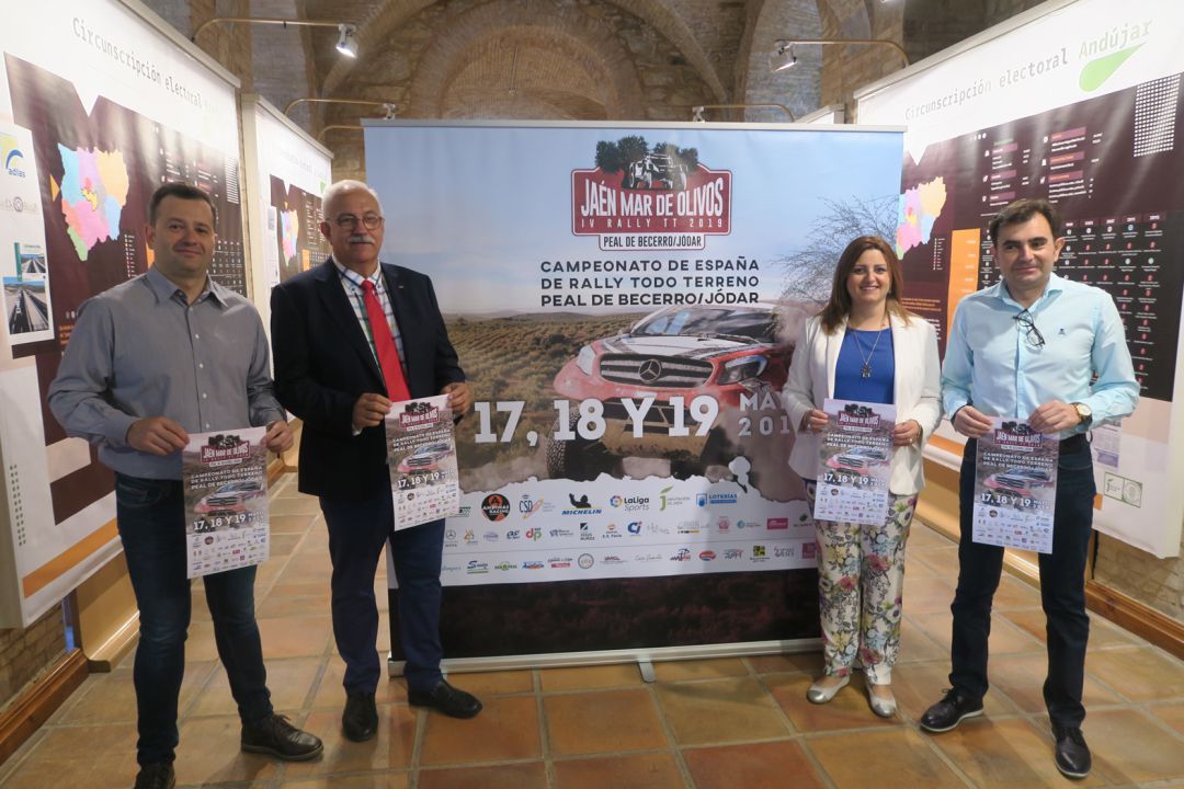 Algunas de las autoridades que intervinieron en la presentación Algunas de las autoridades que intervinieron en la presentación