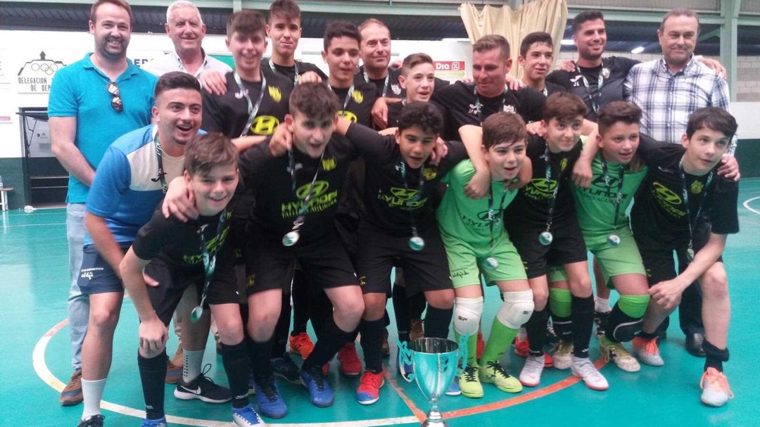 El CD El Ejido levanta la Copa de Andalucía