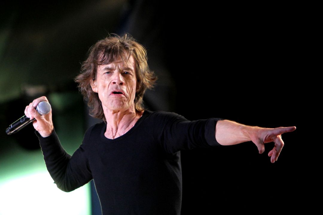 Mick Jagger reaparece bailando un mes después de operarse de corazón Mick Jagger reaparece bailando un mes después de operarse de corazón