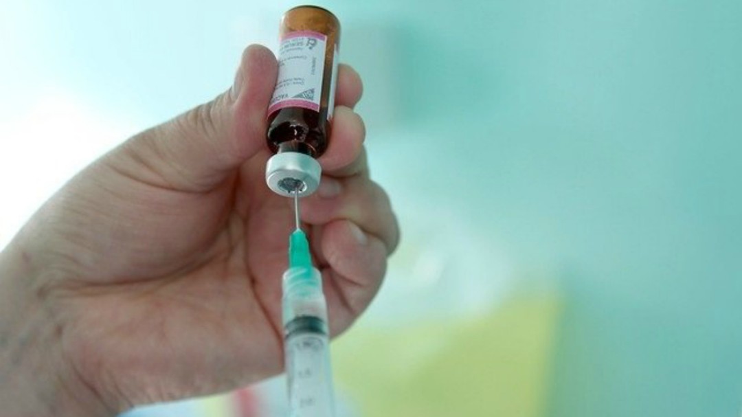 Los consejos de un médico antes de viajar con niños a países con brotes de sarampión