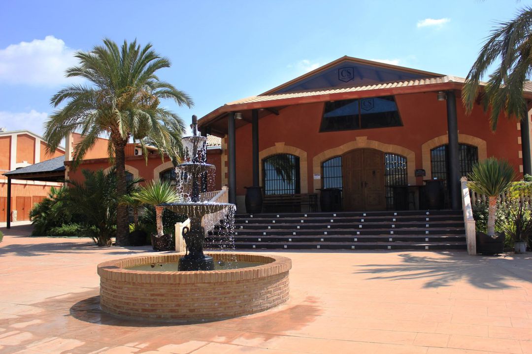 Se comerá en las bodegas Se comerá en las bodegas