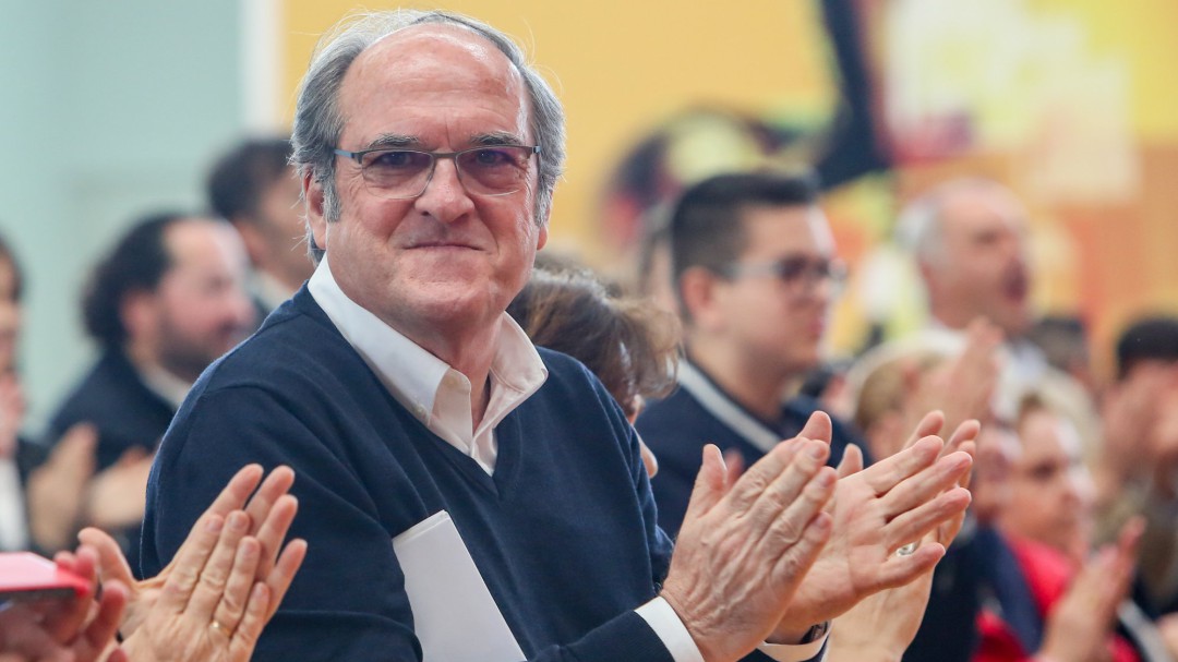 Gabilondo quiere que los niños tengan una revisión anual, obligatoria y gratuita en el dentista