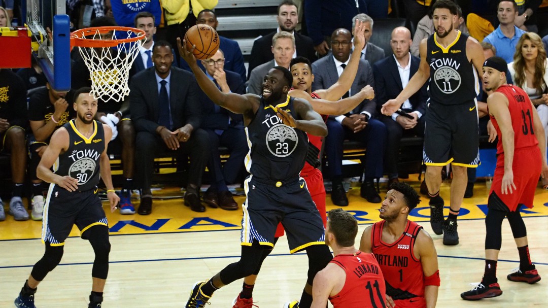 Green e Iguodala brillan en la recta final de la segunda victoria de Warriors ante Blazers
