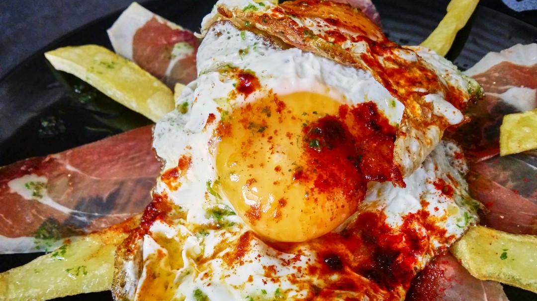 Los huevos rotos son originarios de Canarias, según 'The New York Times'