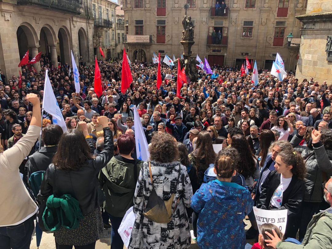 Miles de persoas saen á rúa en defensa do galego Miles de persoas saen á rúa en defensa do galego