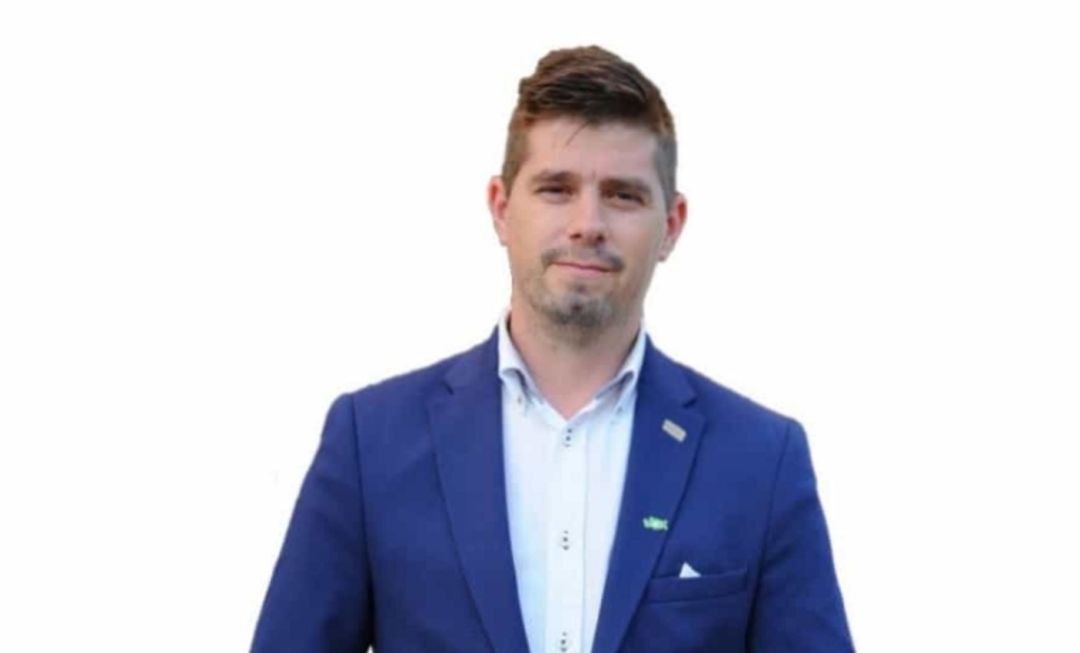 David Borja (VOX): "Tenemos que retirar los elementos que dividen a la población" David Borja (VOX): "Tenemos que retirar los elementos que dividen a la población"