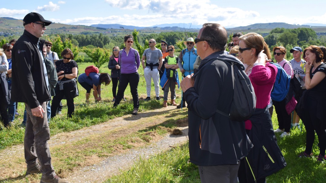 Sesenta andarines viven la experiencia de la Ruta de la Cereza del Bierzo