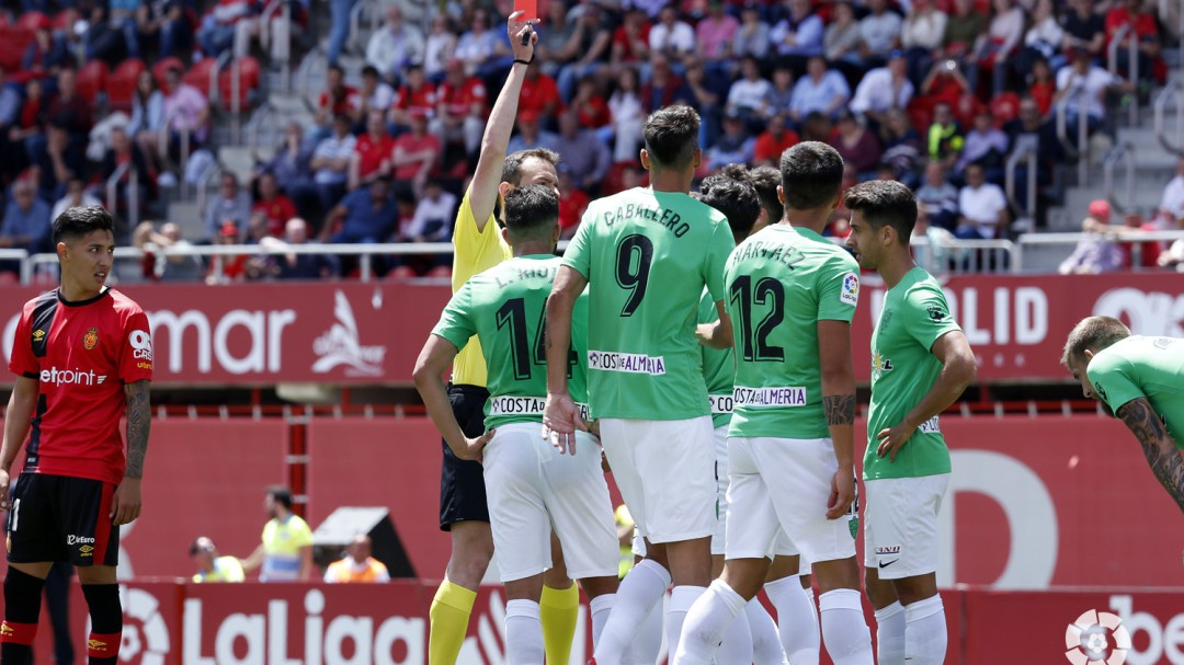 López 'toca' la moral del Almería