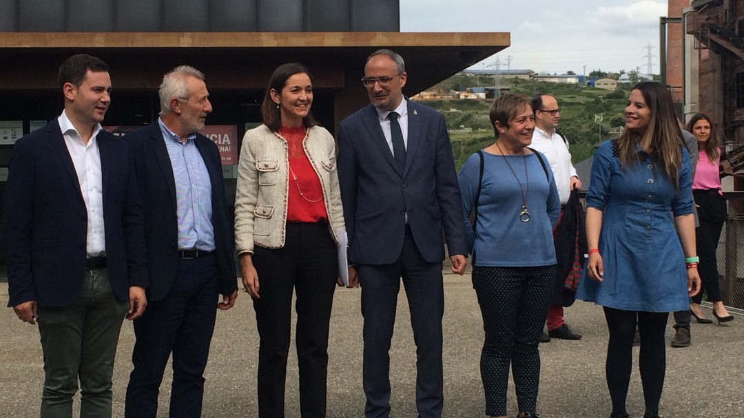 Reyes Maroto garantiza una 'transición ordenada' para las cuencas mineras
