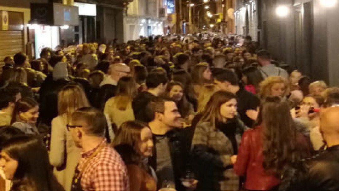Los vecinos de Vila-real a favor de las tascas inician una recogida de firmas