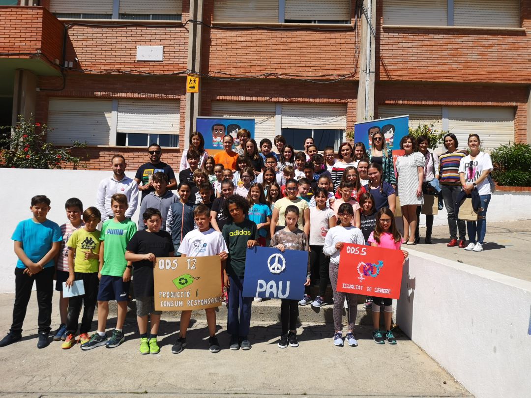 Alumnado de 5º de Primaria del CEIP Rosario Pérez de la Vall d’Uixó Alumnado de 5º de Primaria del CEIP Rosario Pérez de la Vall d’Uixó