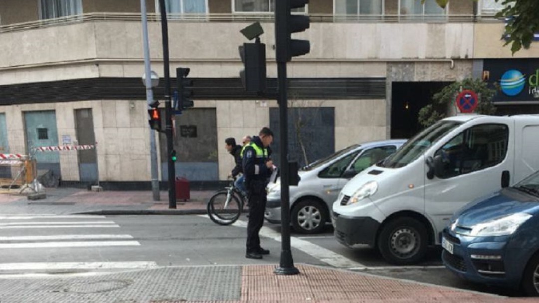 Las multas por mal aparcamiento se disparan un 31% en Vitoria mientras caen las de exceso de velocidad