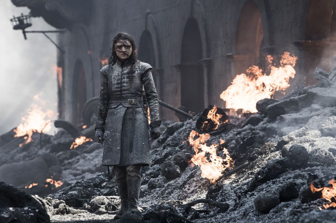 Arya Stark tras la batalla de Desembarco del Rey. Arya Stark tras la batalla de Desembarco del Rey.