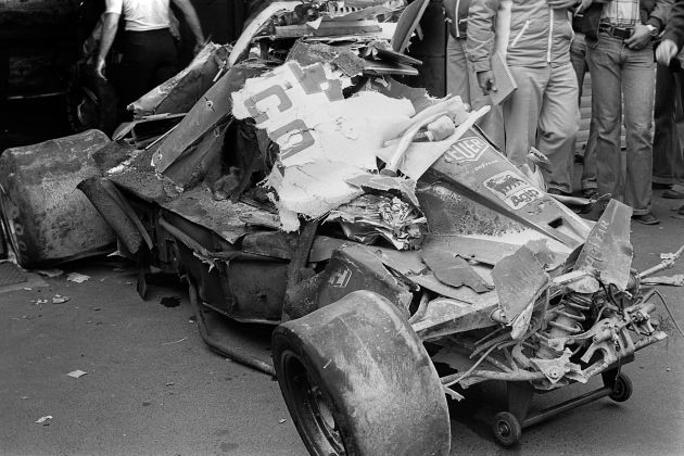 Así quedó el Ferrari 312T2 de Niki Lauda tras el accidente que sufrio en el circuito de Nurburgring, Alemania, el 1 de agosto de 1976. Así quedó el Ferrari 312T2 de Niki Lauda tras el accidente que sufrio en el circuito de Nurburgring, Alemania, el 1 de agosto de 1976.