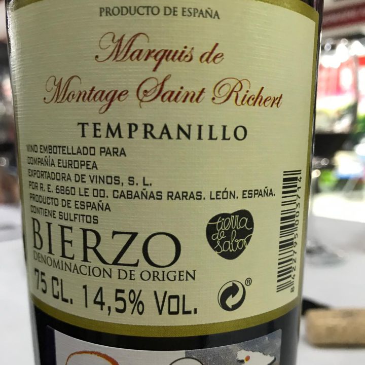 Las botellas de vino fraudulento del Bierzo, un burdo montaje