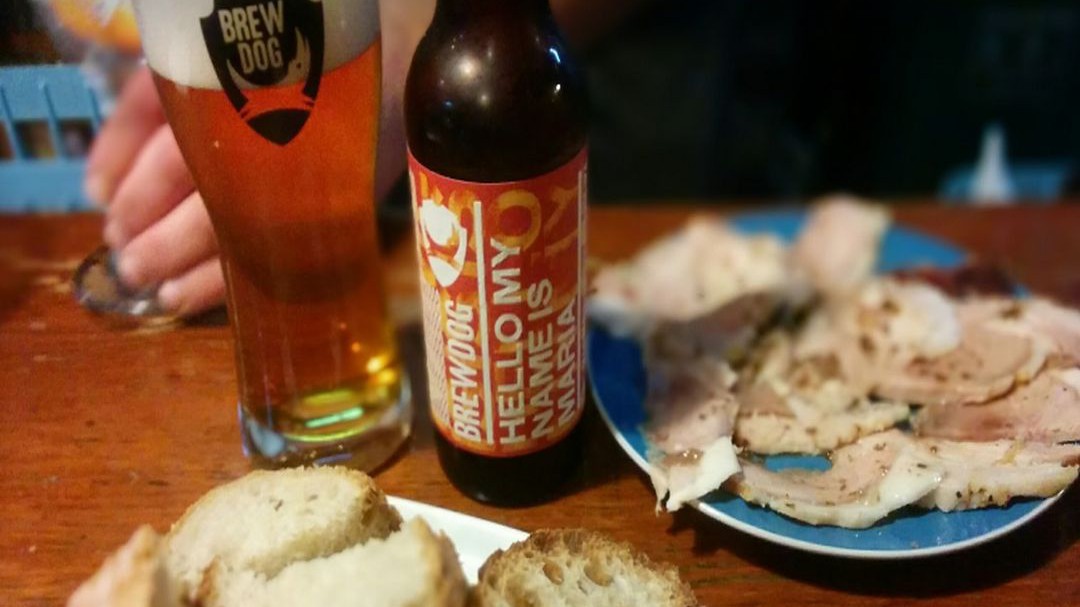 Entre jarras de cerveza y probetas ...