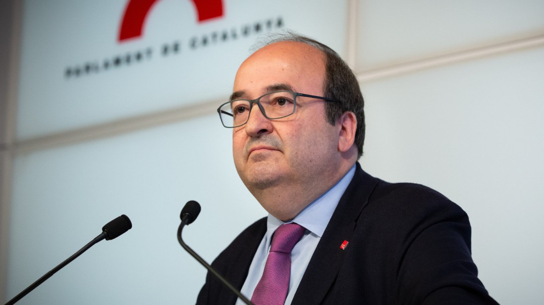 El Constitucional admite a trámite el recurso de Iceta pero no suspende el veto del Parlament