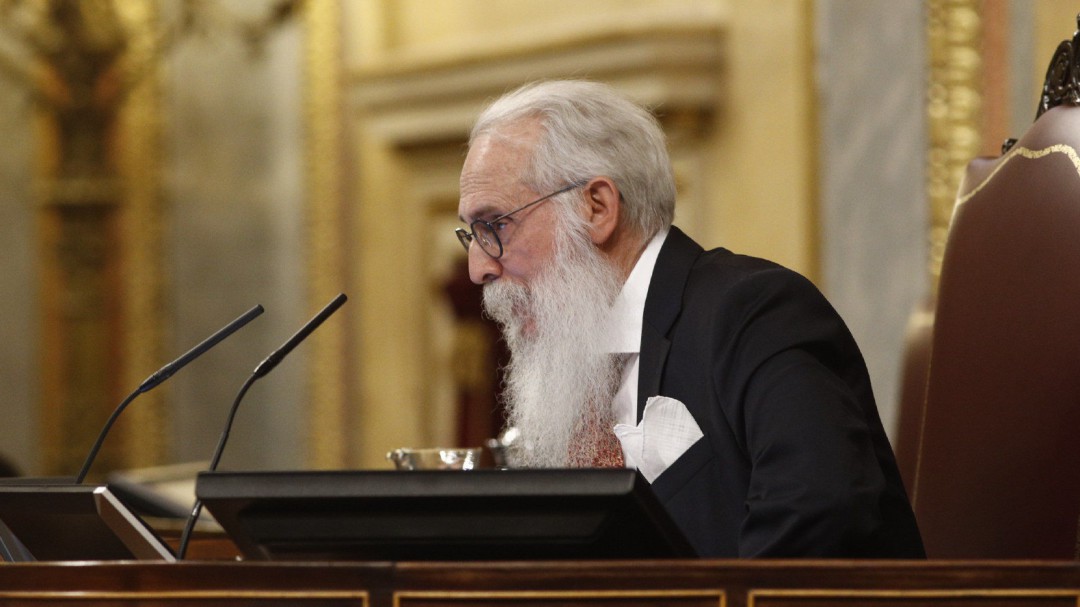 Albus Dumbledore se cuela en el Congreso en la última parodia viral