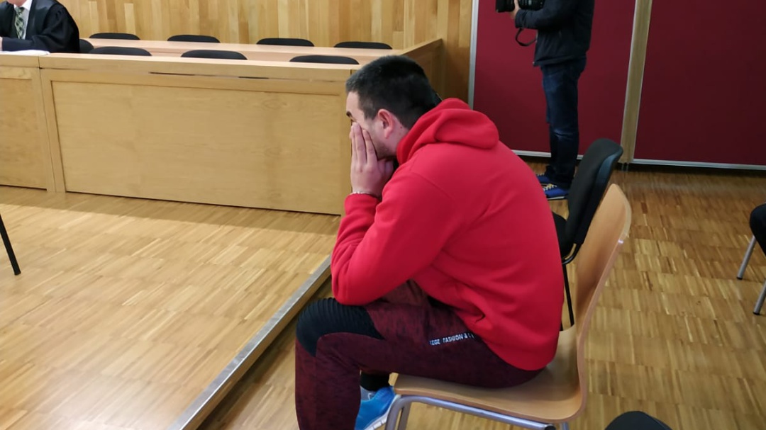 Un vecino de Chantada acepta casi ocho años por pornografía infantil y maltrato a animales