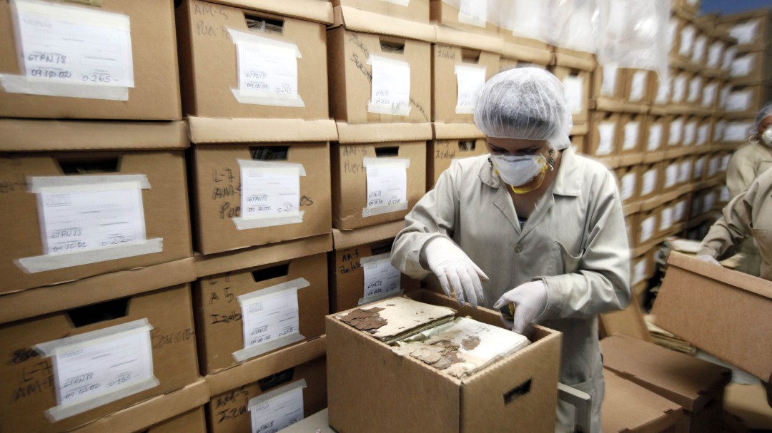 La "insostenible" situación de los archivos históricos