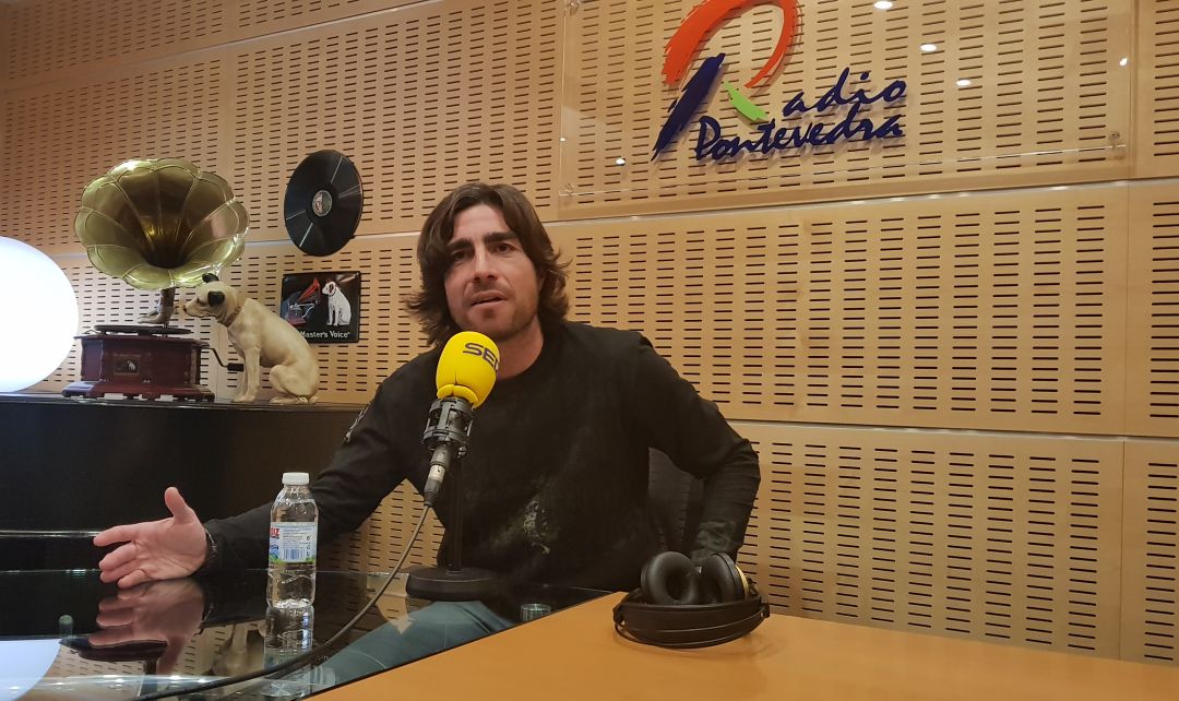 Luismi renueva como entrenador del Pontevedra: Luismi renueva con el Pontevedra Luismi renueva como entrenador del Pontevedra: Luismi renueva con el Pontevedra