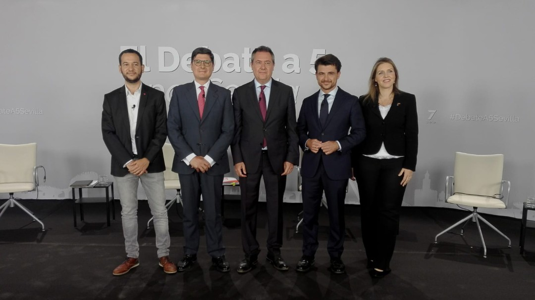 El debate a cinco deriva en un 'cuatro contra uno'