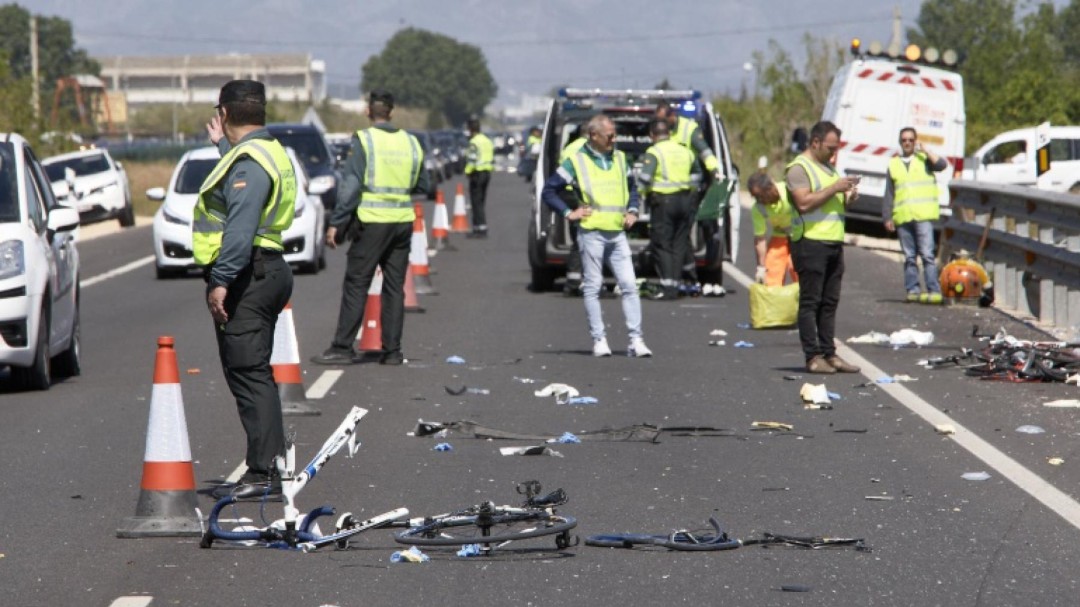 Un herido grave y dos leves en un accidente en la A-6 en Cerezal de Tremor