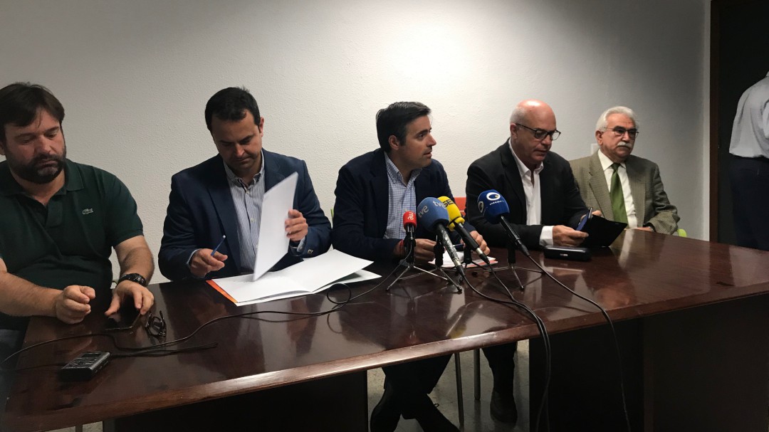Apuntan a la regularización del aceite como opción de futuro para Jaén