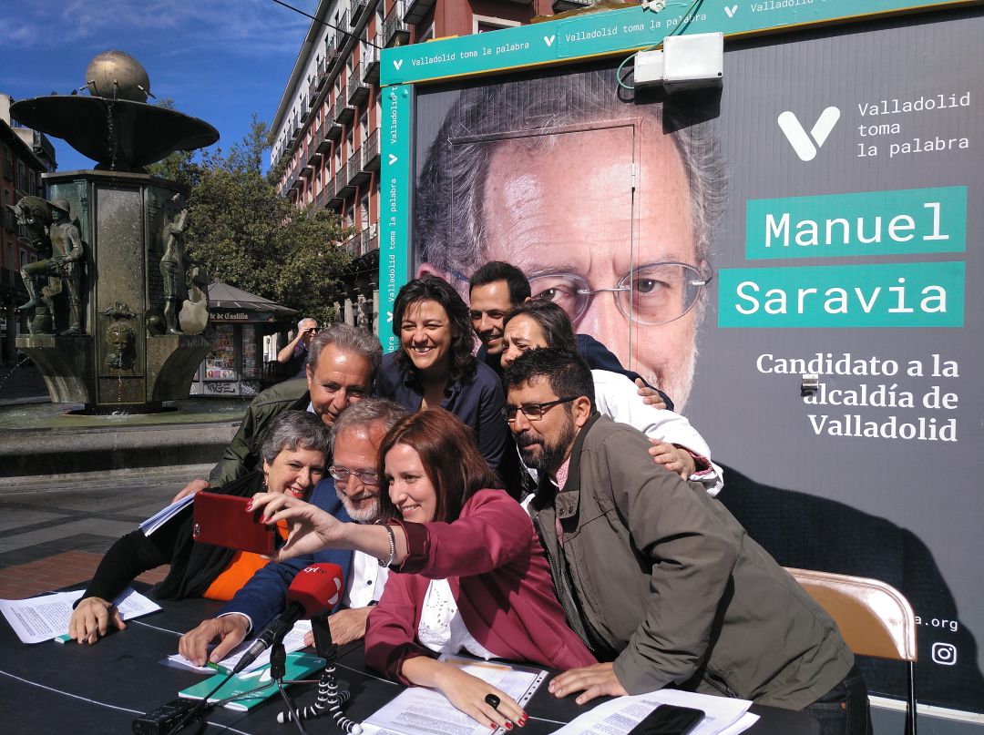 Los ocho candidatos de VTLP se hacen una "selfie" Los ocho candidatos de VTLP se hacen una "selfie"