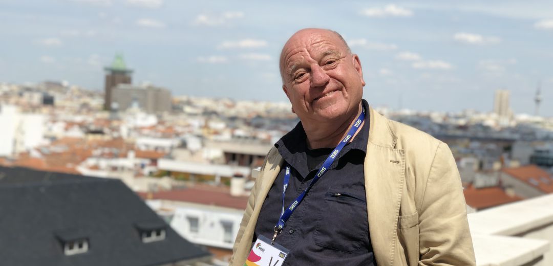Leo Bassi en la terraza de la Cadena SER Leo Bassi en la terraza de la Cadena SER