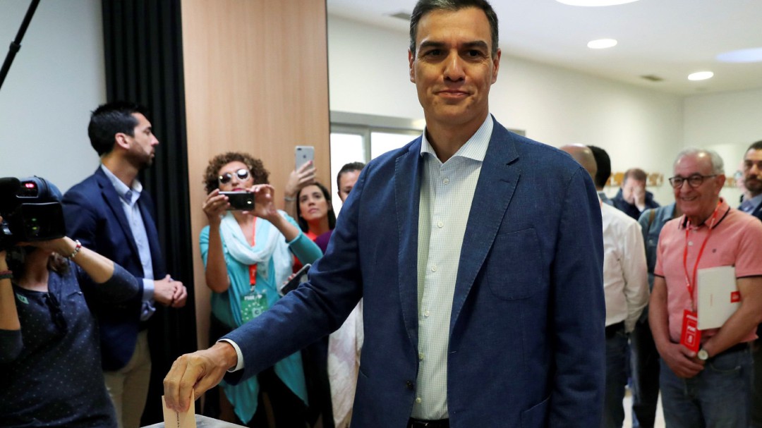 Los principales líderes políticos acuden a las urnas