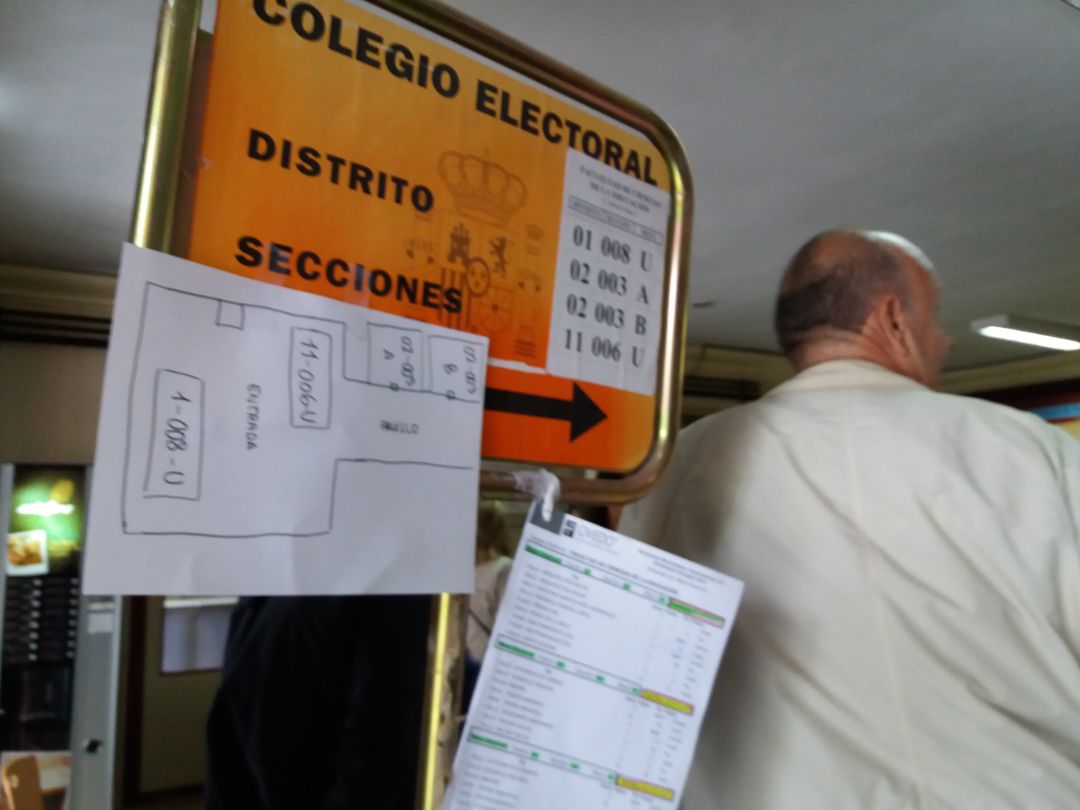 Un colegio electoral. Un colegio electoral.
