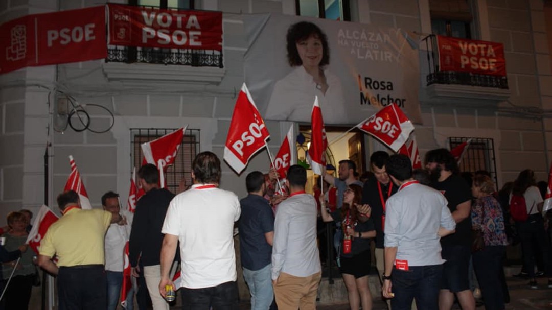 El PSOE recupera la mayoría absoluta 12 años después pese a la baja participación