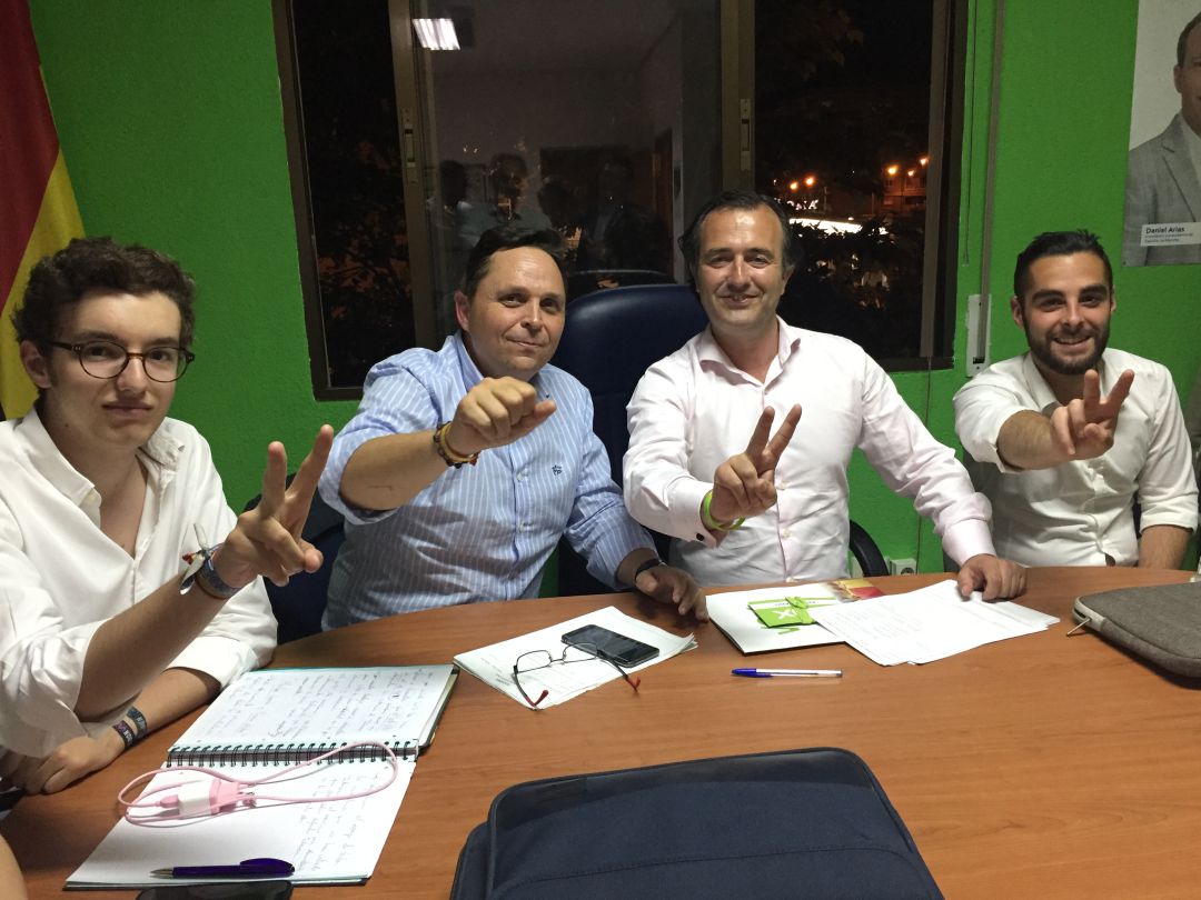 VOX entra en el Ayuntamiento y C's gana un concejal VOX entra en el Ayuntamiento y C's gana un concejal