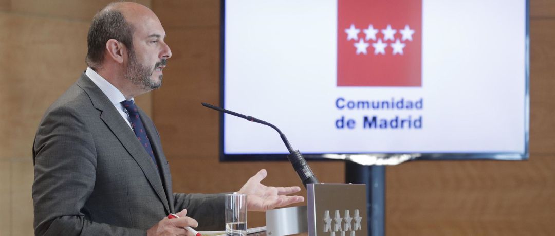 El presidente en funciones de la Comunidad de Madrid, Pedro Rollán, ha manifestado que espera que Ciudadanos y Vox no traicionen a su electorado y hagan presidenta a la candidata del PP, Isabel Díaz Ayuso. El presidente en funciones de la Comunidad de Madrid, Pedro Rollán, ha manifestado que espera que Ciudadanos y Vox no traicionen a su electorado y hagan presidenta a la candidata del PP, Isabel Díaz Ayuso.