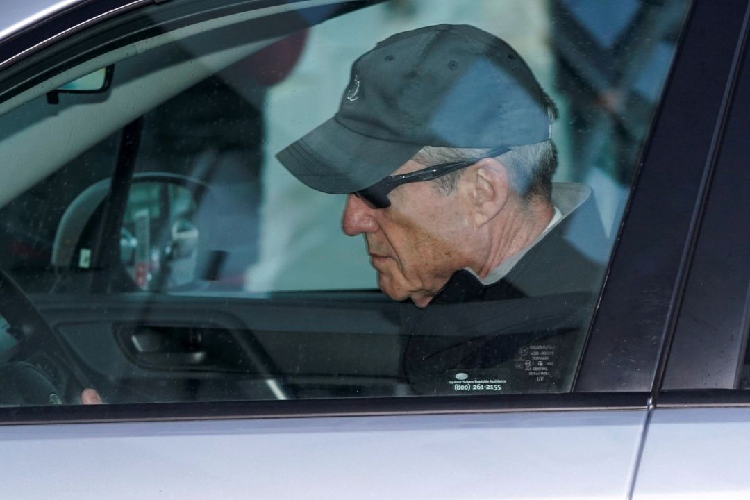 Mueller afirma que acusar formalmente al presidente Trump "no era una opción" Mueller afirma que acusar formalmente al presidente Trump "no era una opción"