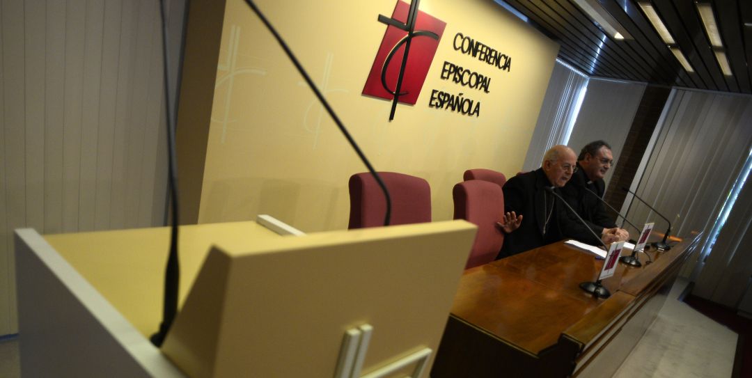 Congregaciones, escuelas católicas y obispos se reúnen en una jornada para abordar el problema de los abusos en la Iglesia española. Congregaciones, escuelas católicas y obispos se reúnen en una jornada para abordar el problema de los abusos en la Iglesia española.