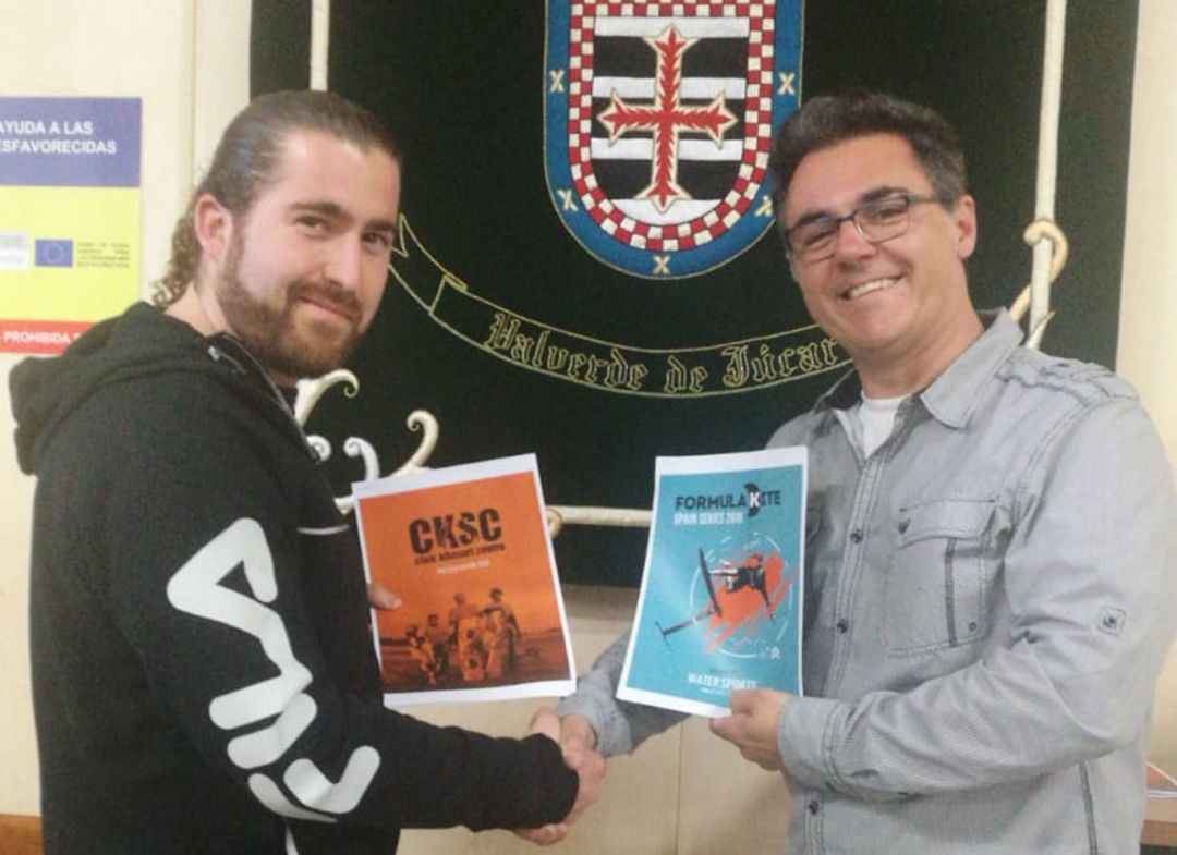 Todo listo en Valverde de Júcar para acoger una prueba nacional de kite surf Todo listo en Valverde de Júcar para acoger una prueba nacional de kite surf