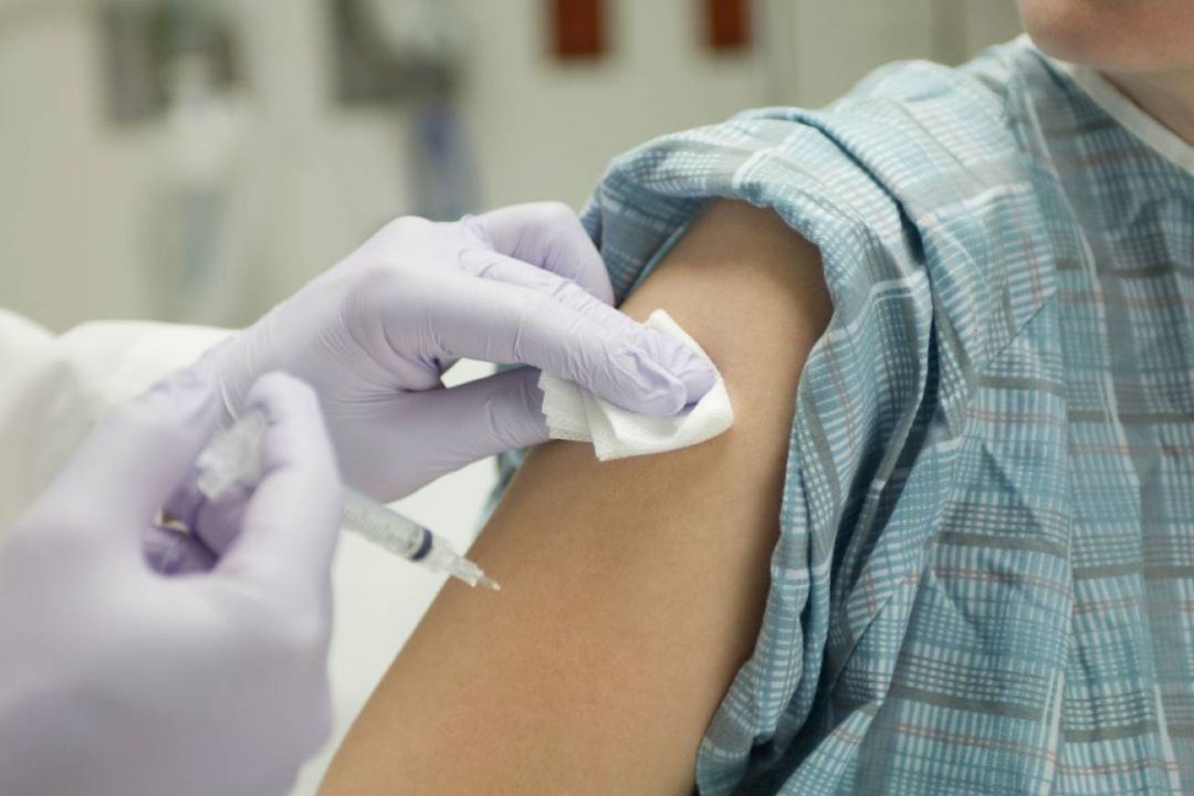 Fallece un niño de dos años no vacunado a causa de una meningitis en Tenerife Fallece un niño de dos años no vacunado a causa de una meningitis en Tenerife