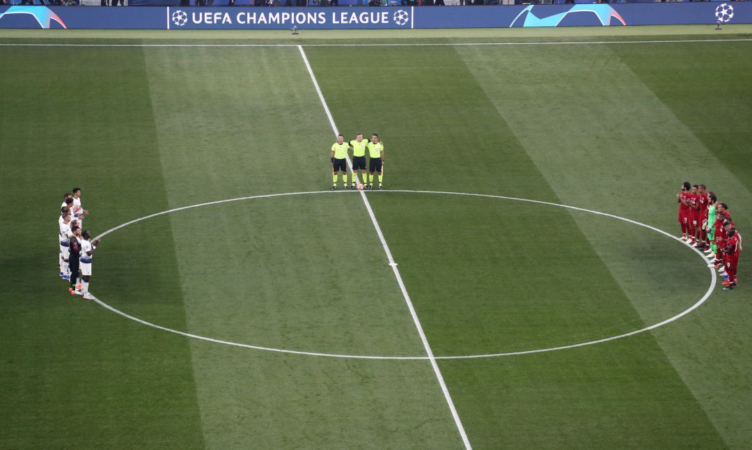 Los jugadores del Tottenham y el Liverpool guardaron un minuto de silencio por José Antonio Reyes antes de la final de la Champions. Los jugadores del Tottenham y el Liverpool guardaron un minuto de silencio por José Antonio Reyes antes de la final de la Champions.