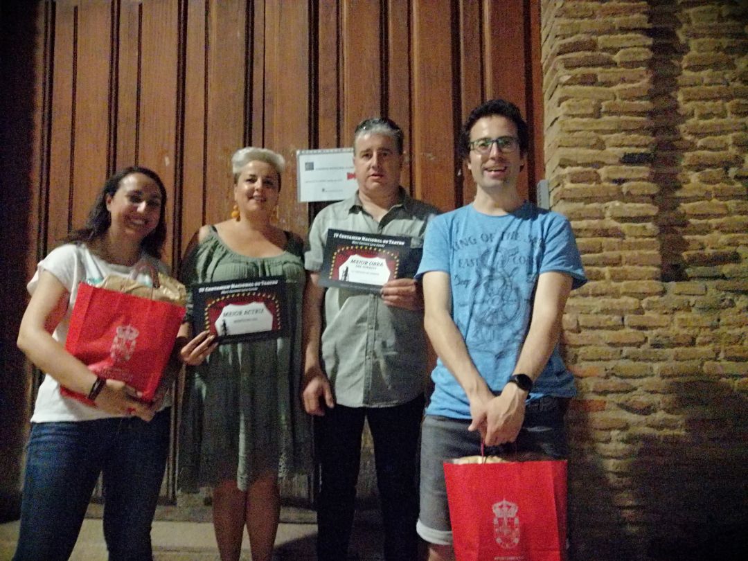 De izq. a dcha,. Lorena Bodas, Mercedes Gil, Lázaro Albarrán y Javier Herrero De izq. a dcha,. Lorena Bodas, Mercedes Gil, Lázaro Albarrán y Javier Herrero