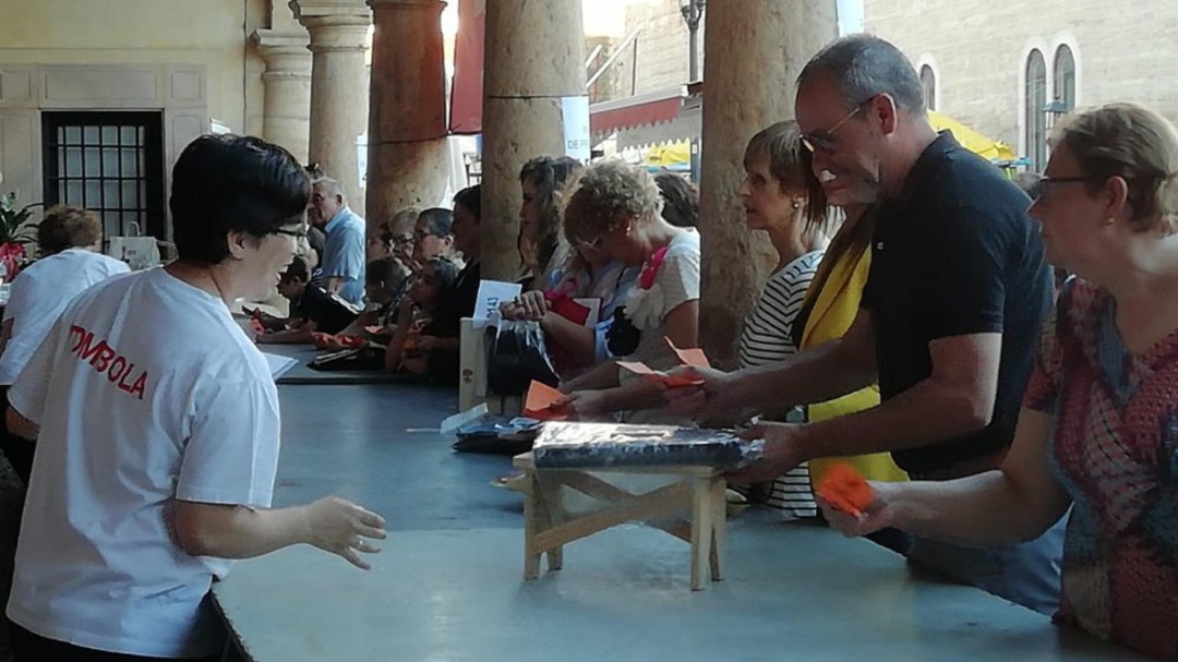 Éxito de la XVI edición de la tradicional tómbola de Afibrovi en Villarrobledo