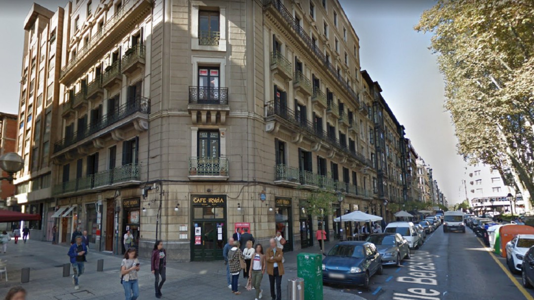 El incremento en el precio del alquiler hace peligrar la viabilidad del Café Iruña
