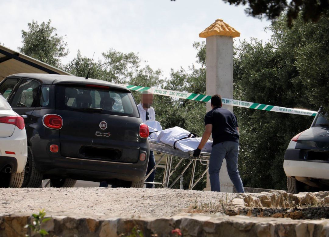 Trasladan uno de los cuerpos del suceso de Iznájar Trasladan uno de los cuerpos del suceso de Iznájar