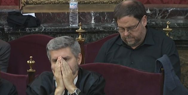 Oriol Junqueras y su abogado Andreu van den Eynde en el juicio Oriol Junqueras y su abogado Andreu van den Eynde en el juicio